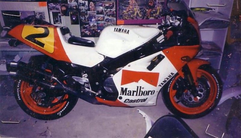 1988 FZR Replica